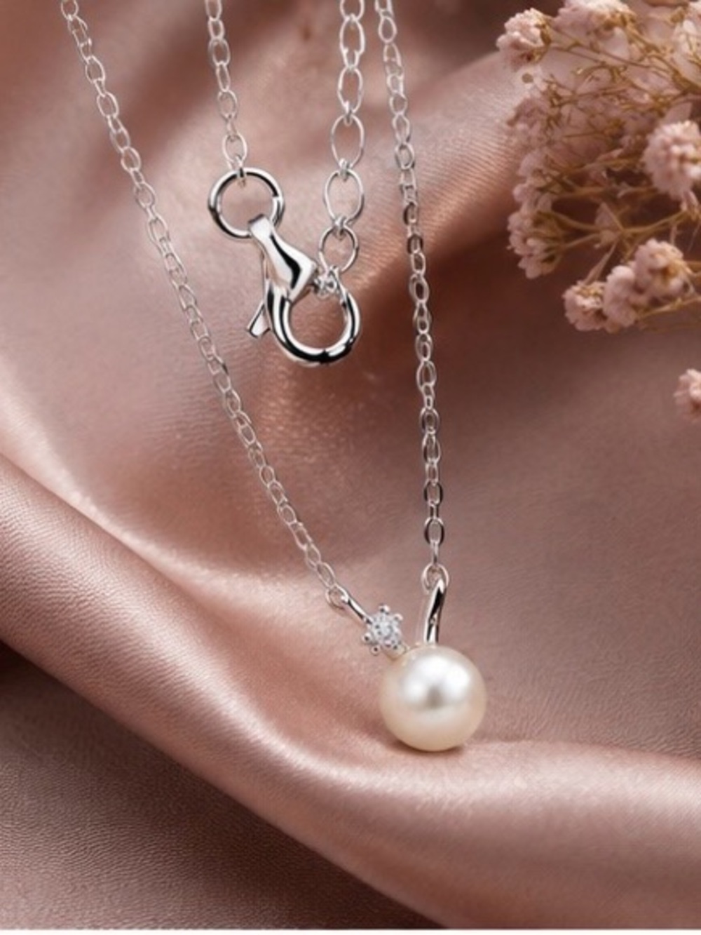 925 Sterling Silver Freshwater Pearl & Zirconia Necklace – 18 Inch Chain